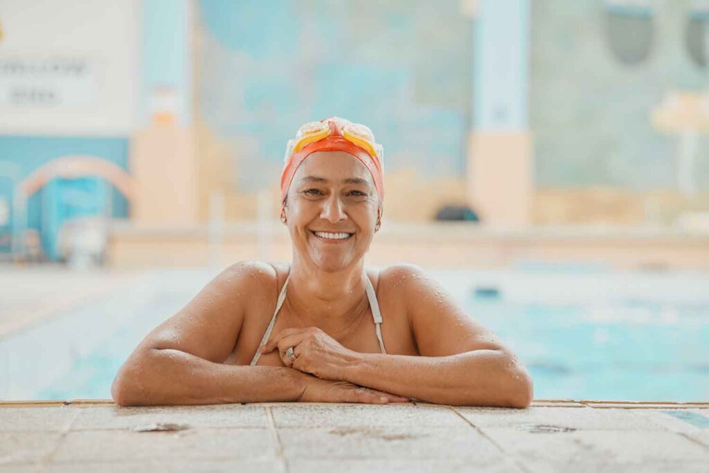 mature-woman-swiming-health-active-joints